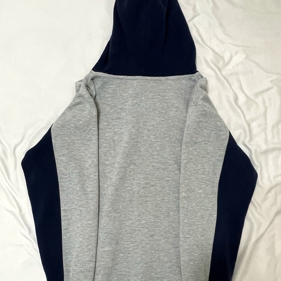 Official NHL Toronto Maple Leafs Hoodie - Picture 2 of 2